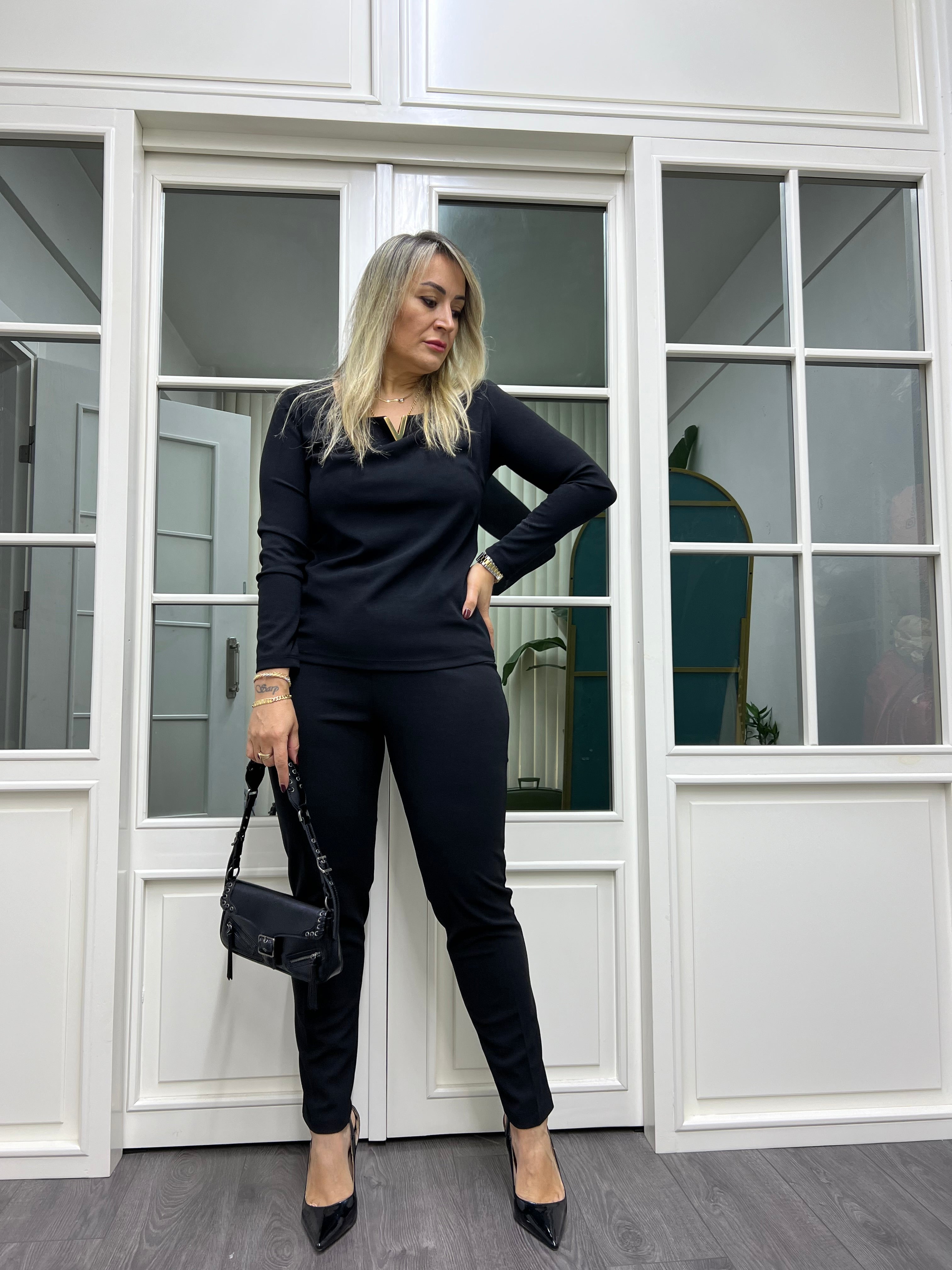A01635 önü metal Likralı bluz
