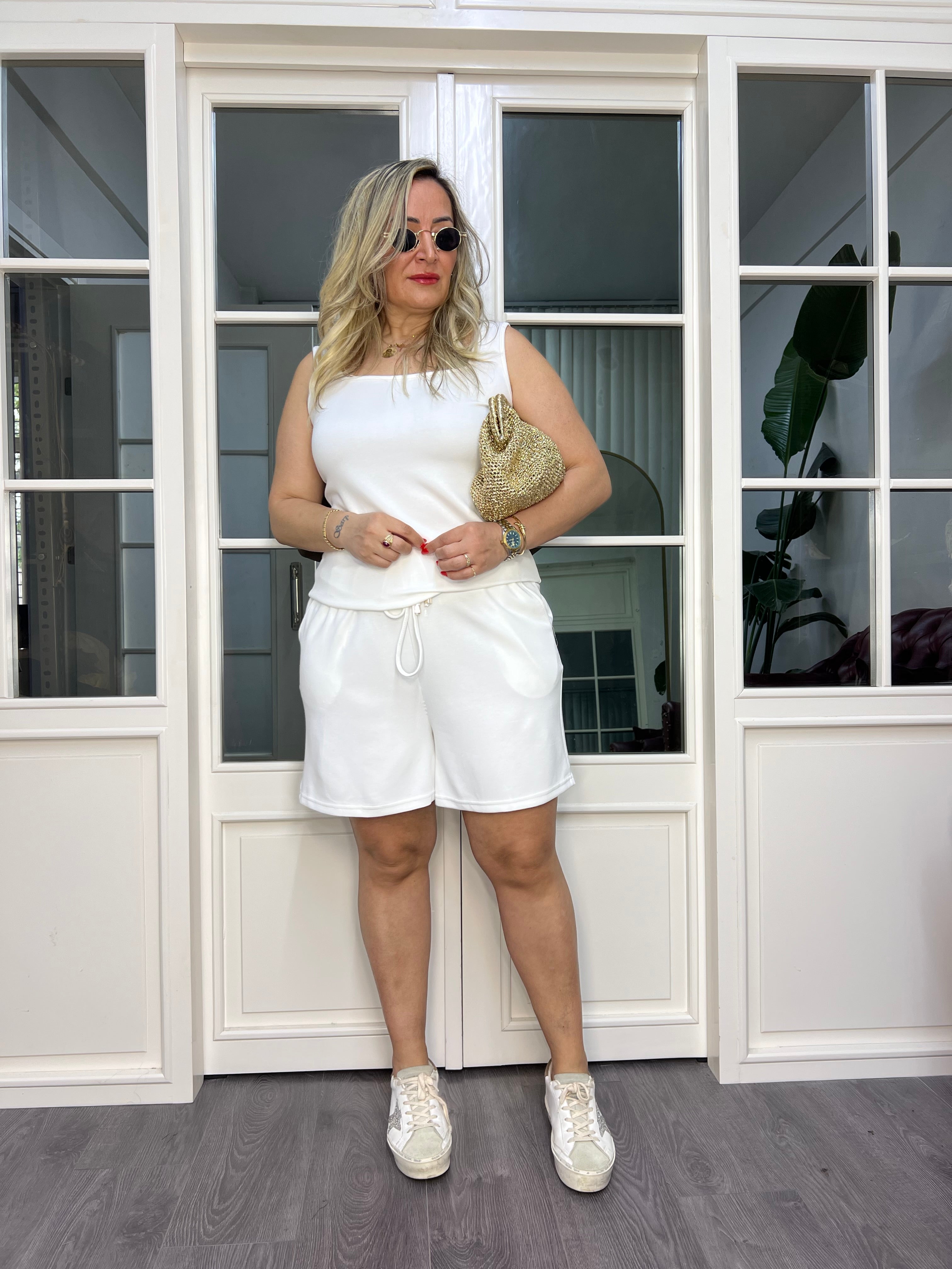 A02496 beyaz modal kumaş şort takım